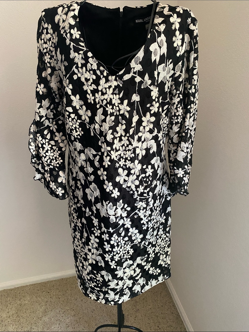 Karl Lagerfeld Black and White Floral V-Neck Dress